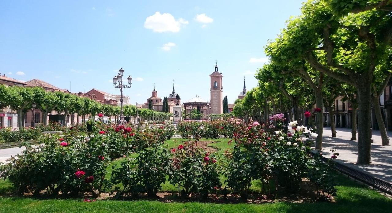 Casa de Huéspedes Vecinodecerbantes Alcalá de Henares Extérieur photo